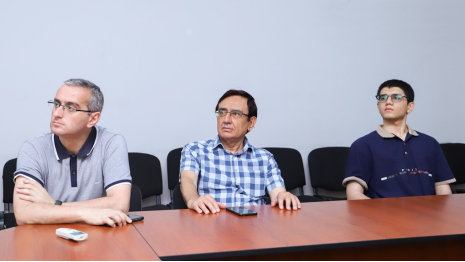 PhD candidate studying at University of Victoria in Canada hold seminar